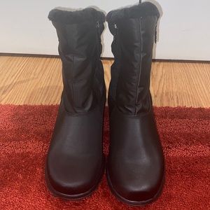 The Rikki by Totes is the ultimate waterproof snow boot!